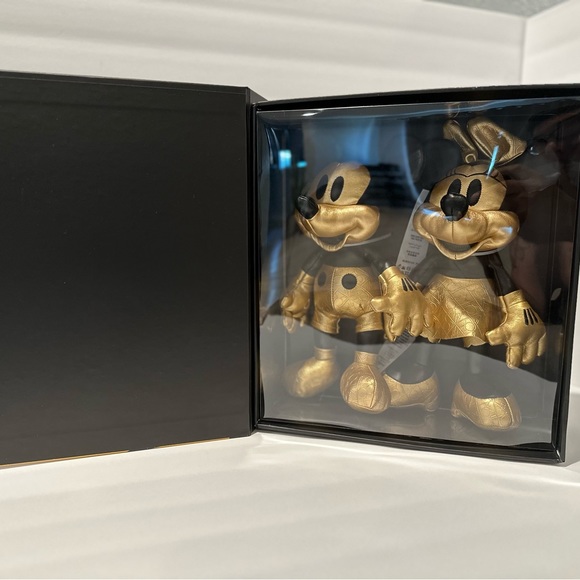 Mickey and Minnie Limited Release Gold Plush 50th Anniversary - Picture 2 of 7